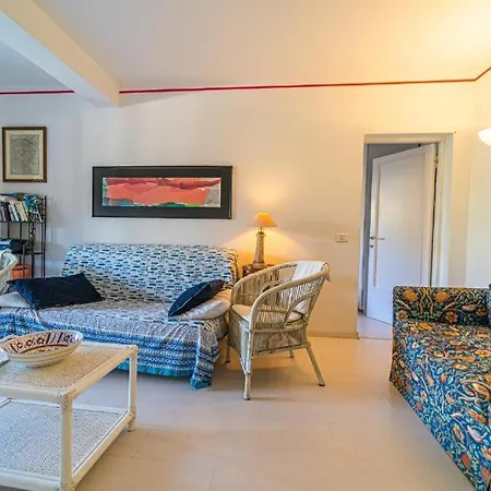 Un Giardino Sul Forno - Goelba *