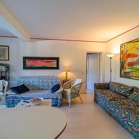 Un Giardino Sul Forno - Goelba Appartement