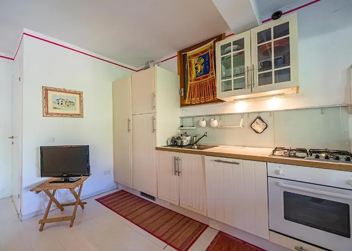 Un Giardino Sul Forno - Goelba Apartmán